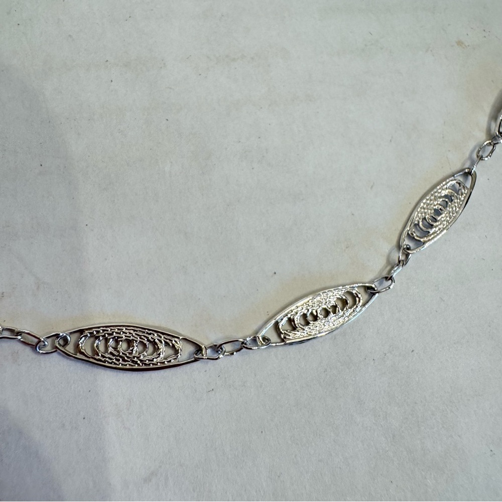 VTG Crown Trifari Silvertone Filigree Lace Links 24" Dainty Necklace Minimilist - Picture 16 of 16